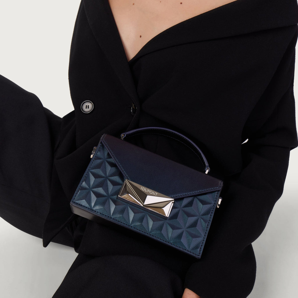 1AX191VN1 - STDUPONT - Hong Kong - Nano trunk - 9